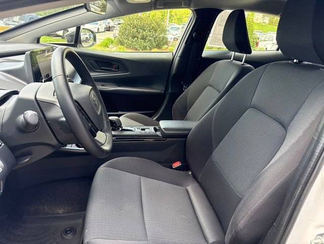 Used 2025 Toyota Prius LE FWD image 26