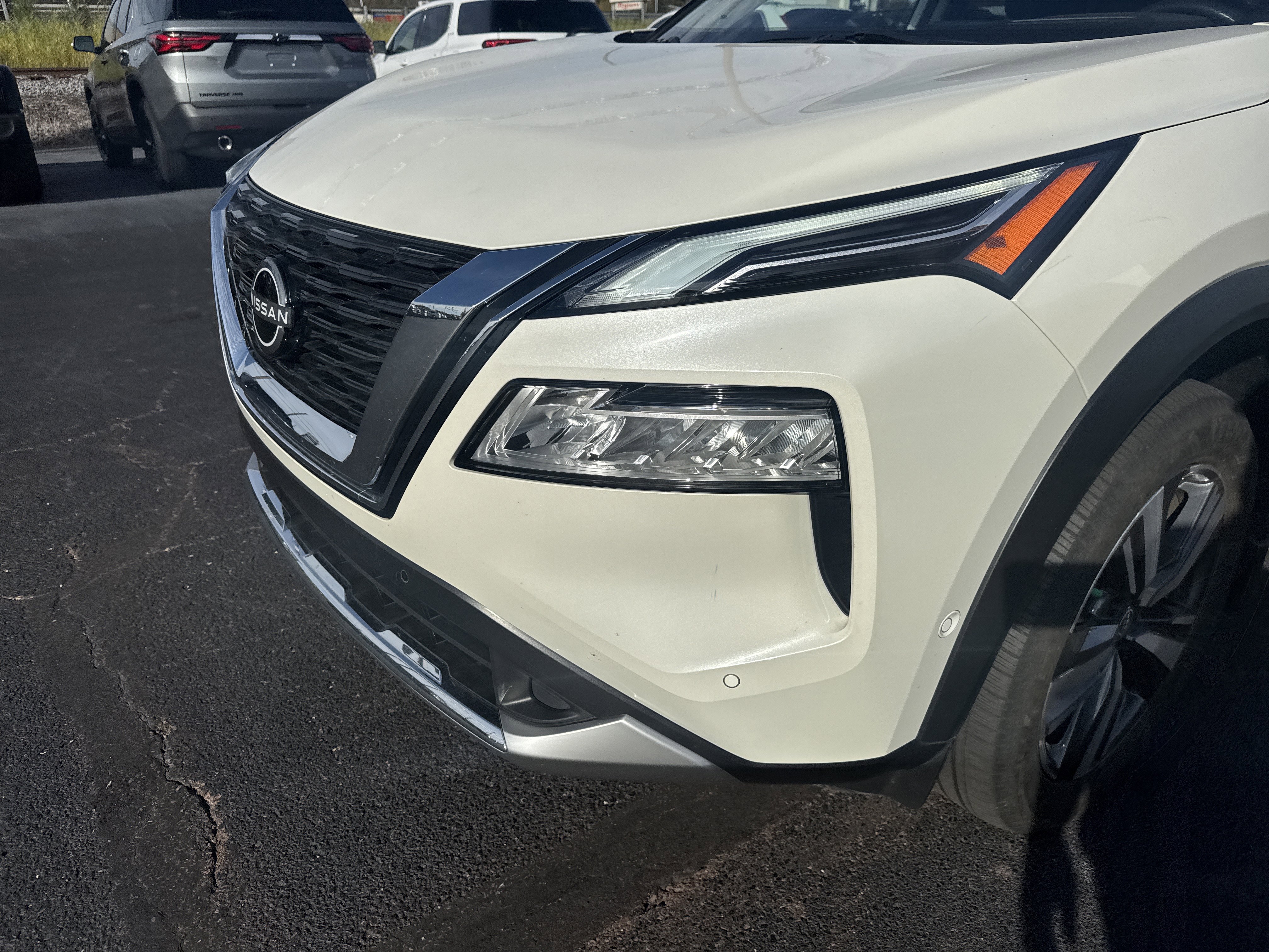 Used 2023 Nissan Rogue Platinum w/ Platinum Premium Package image 10