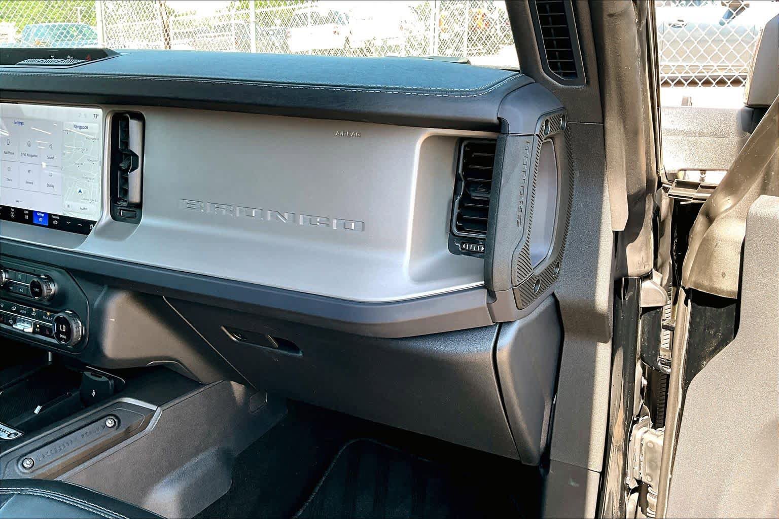 Used 2025 Ford Bronco Outer Banks AWD/4WD image 19