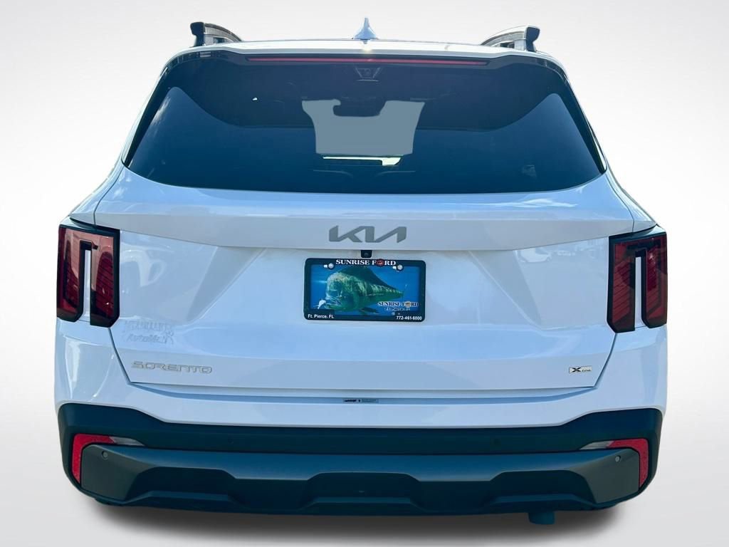 Used 2024 Kia Sorento SX Prestige w/ Sage Leather Package image 6