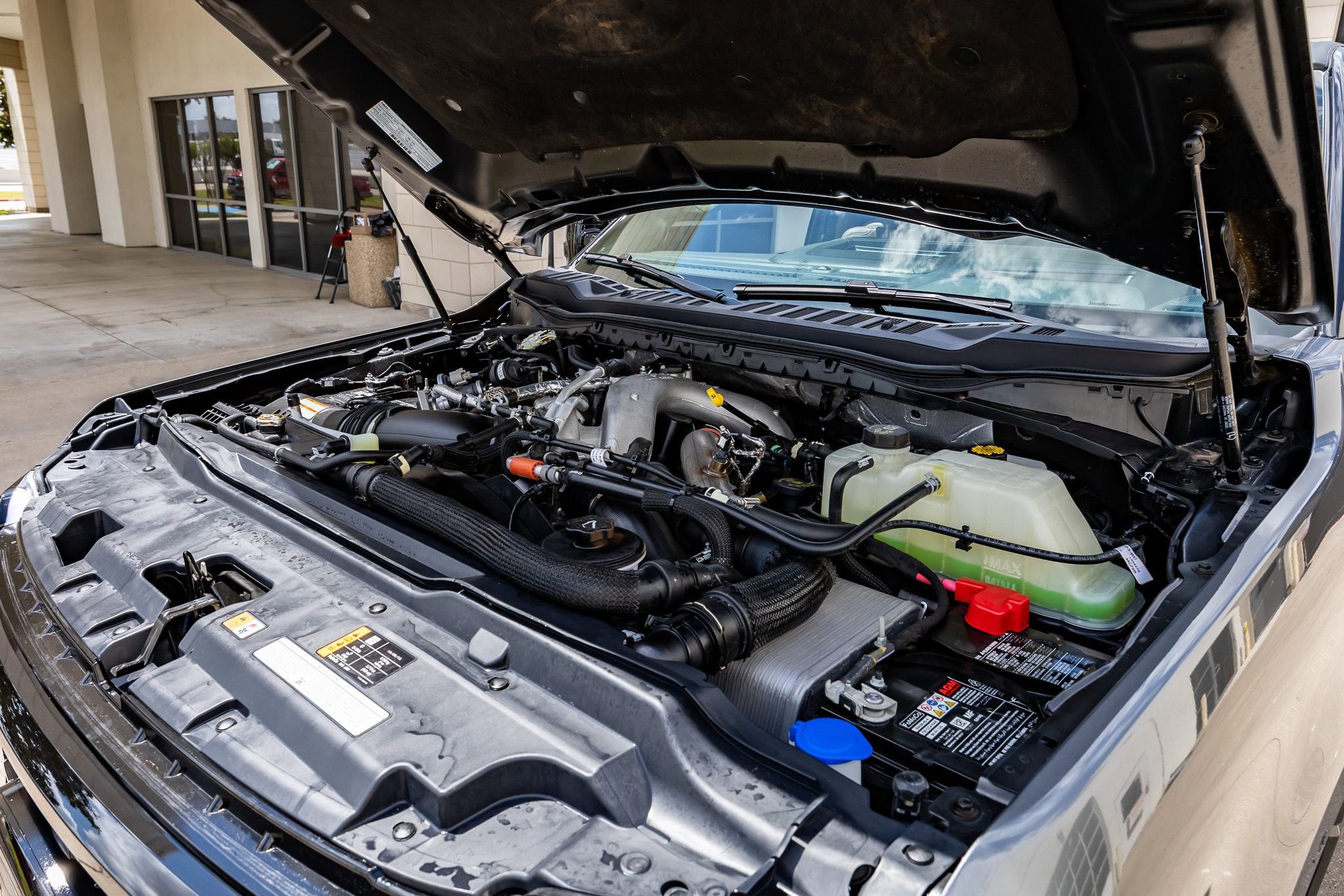 Used 2025 Ford F350 Platinum w/ Platinum Plus Package image 41