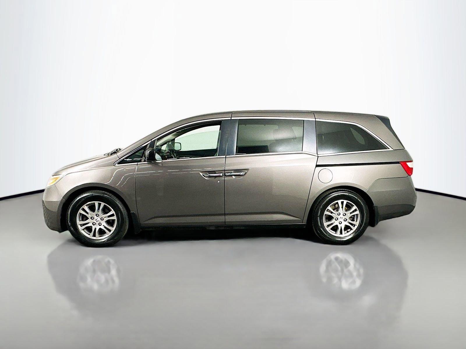 Used 2011 Honda Odyssey EX-L image 4