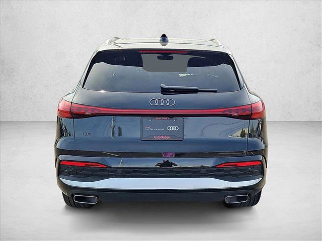 Certified 2025 Audi Q5 Premium w/ Convenience Package image 7