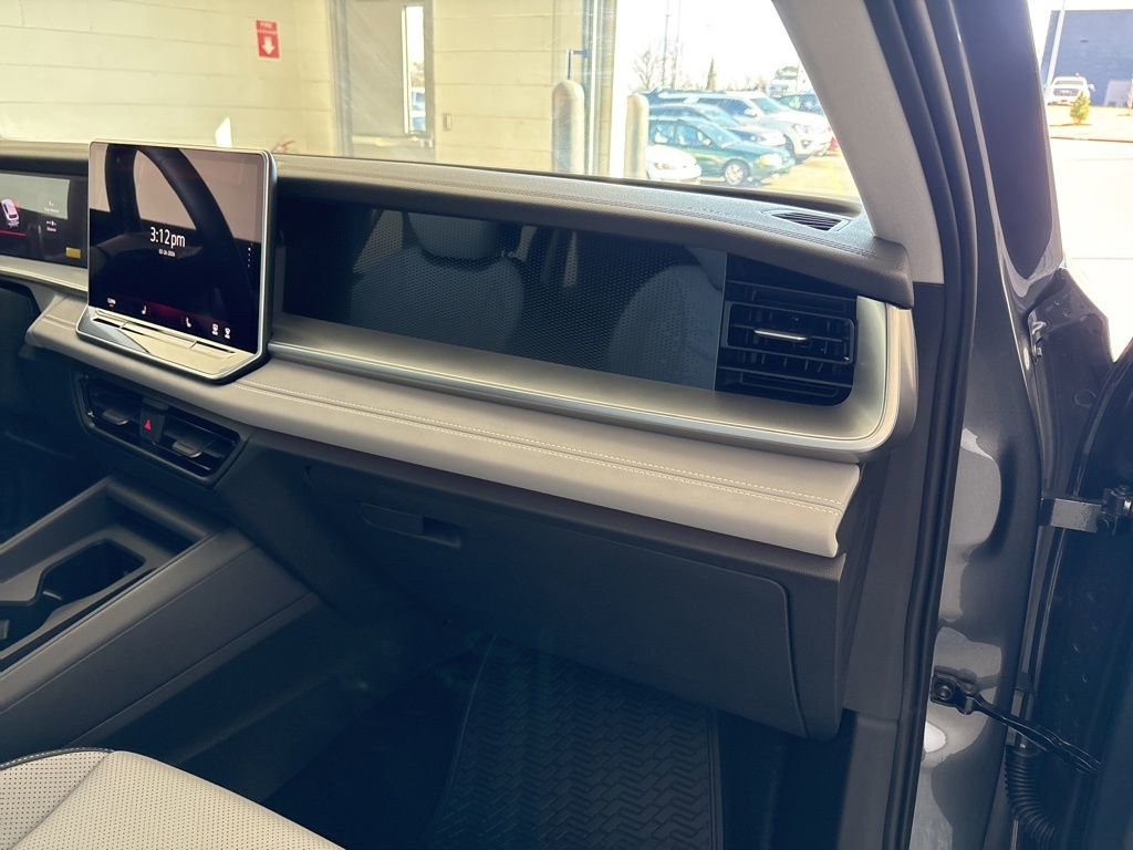 New 2026 Volkswagen Tiguan SE AWD/4WD image 29