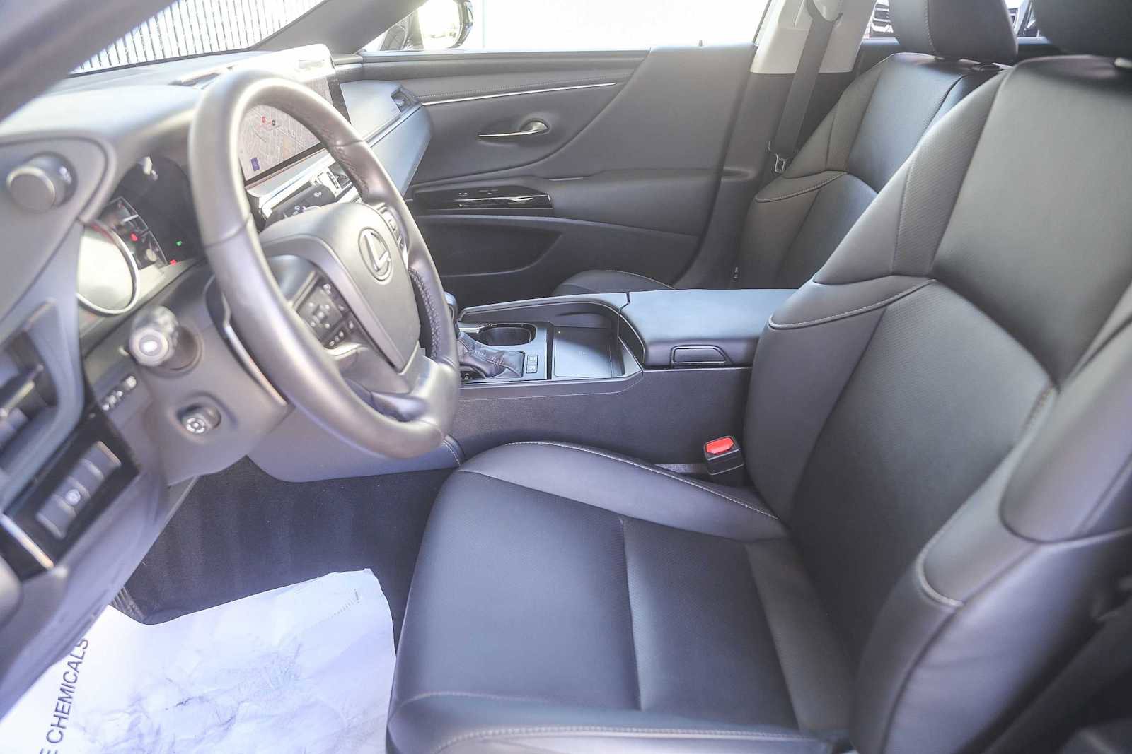 Used 2024 Lexus ES 300h w/ Premium Package image 14