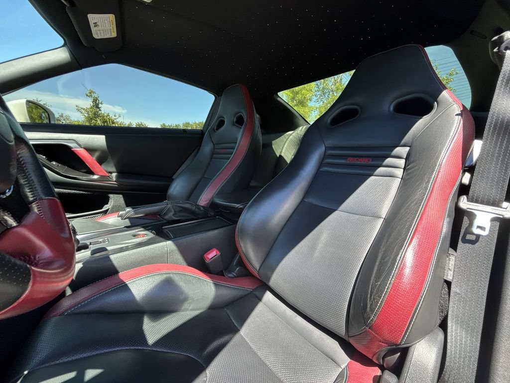 Used 2014 Nissan GT-R Black Edition AWD/4WD image 13