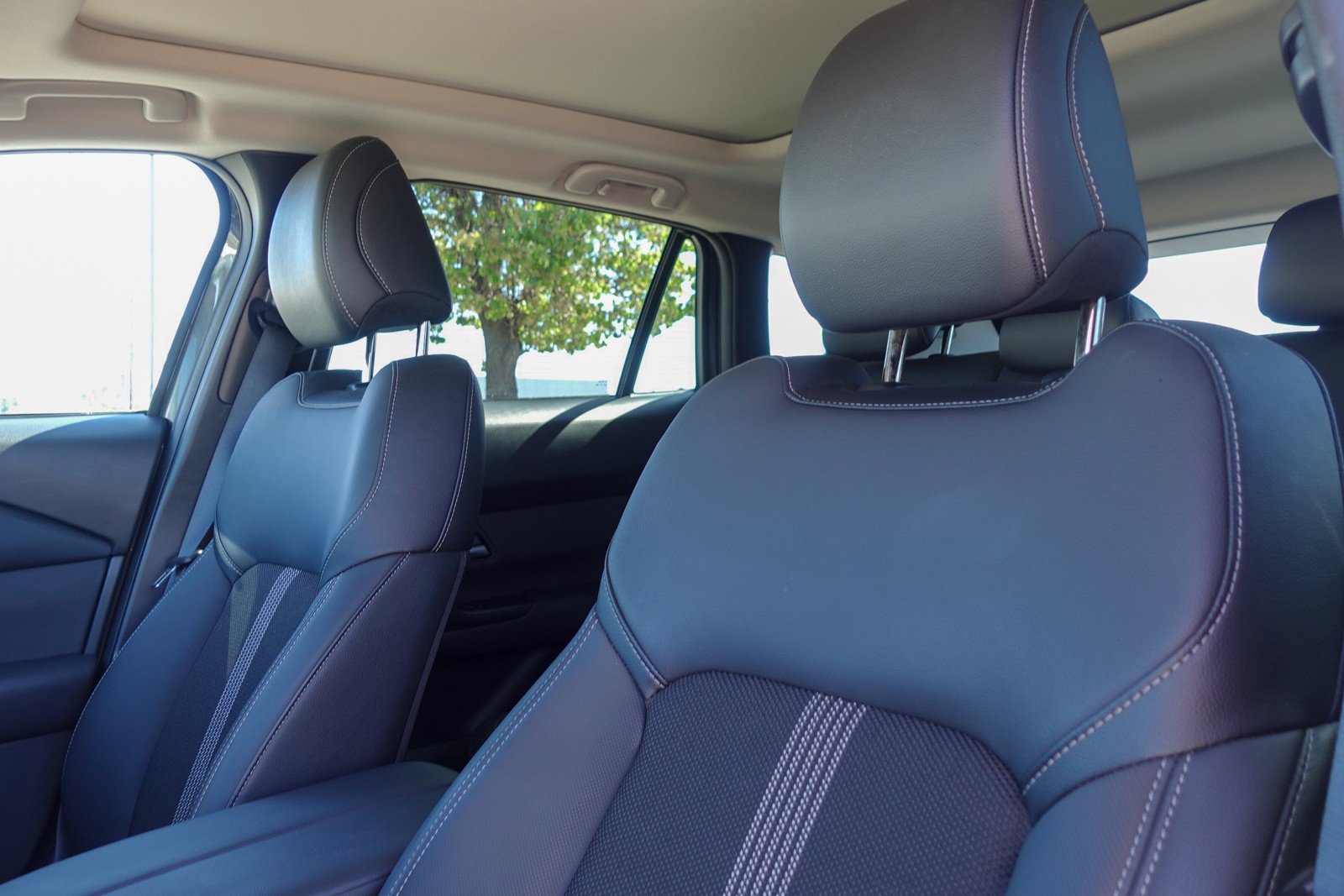 Used 2025 MAZDA CX-50 AWD 2.5 S w/ Premium Package image 10