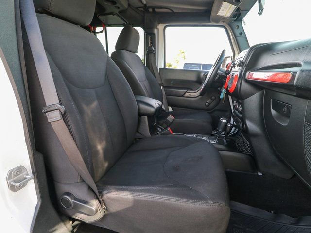 Used 2018 Jeep Wrangler Unlimited Sport w/ Connectivity Group image 22