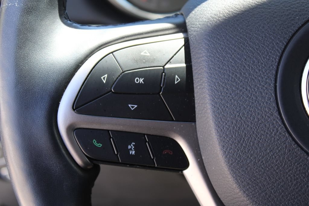 Used 2021 Jeep Grand Cherokee Limited RWD image 28