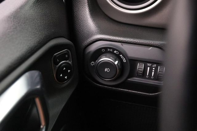 Used 2022 Jeep Wrangler Unlimited Sport image 20