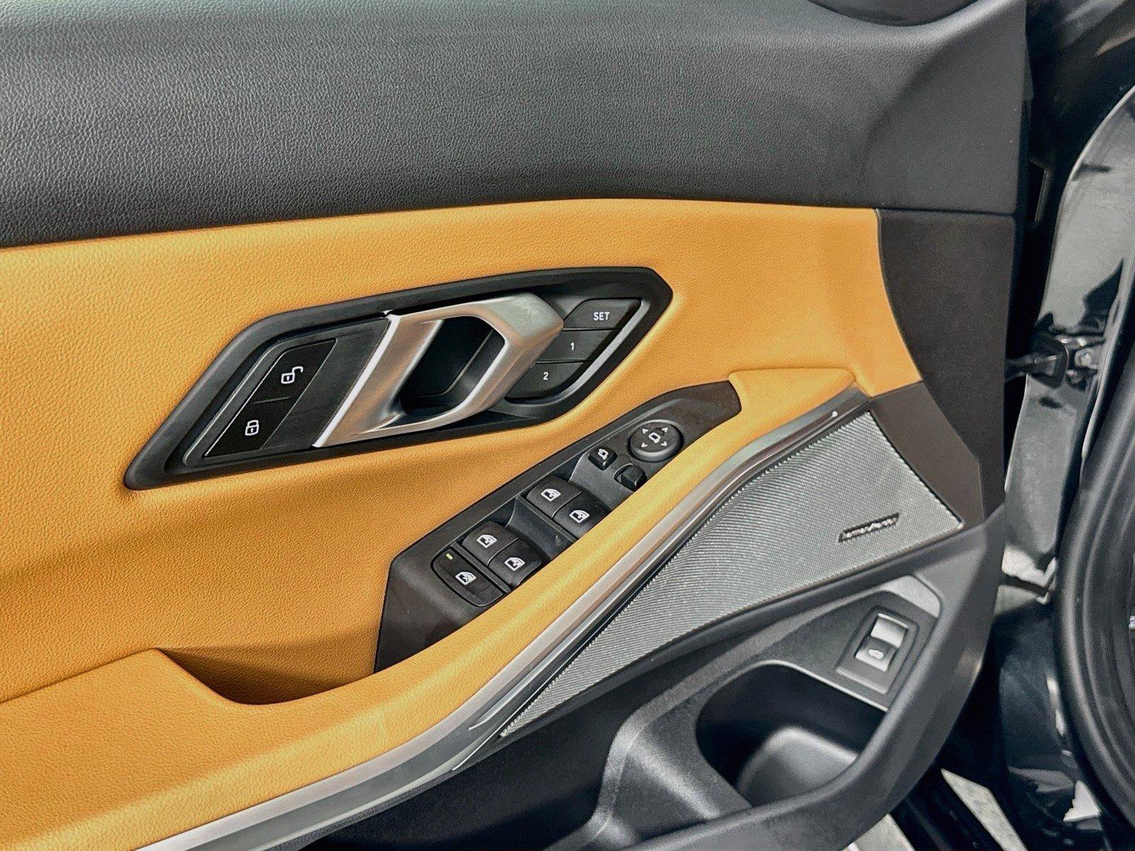 Used 2025 BMW M340i RWD image 18