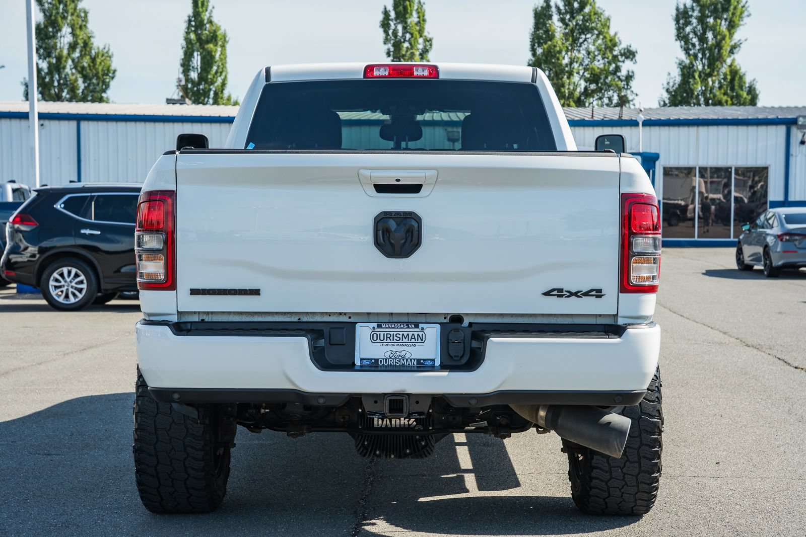 Used 2022 RAM 2500 Big Horn w/ Night Edition AWD/4WD image 7