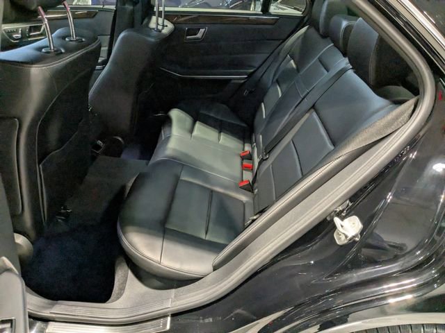 Used 2014 Mercedes-Benz E 250 BlueTEC 4MATIC Sedan image 28