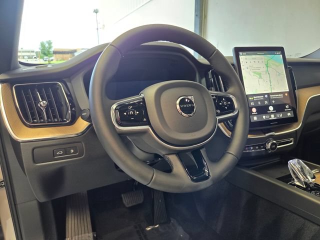 New 2026 Volvo XC60 T8 Plus w/ Protection Package Premier AWD/4WD image 9