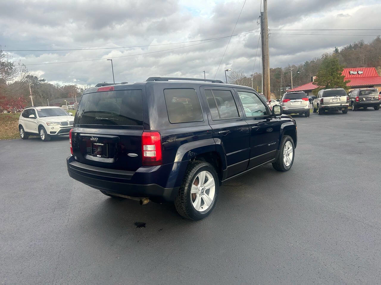 Used 2014 Jeep Patriot Latitude FWD image 4