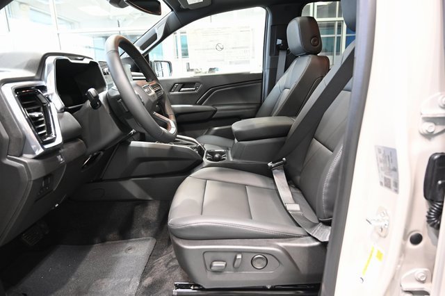 New 2026 GMC Canyon Elevation w/ Convenience Package image 12