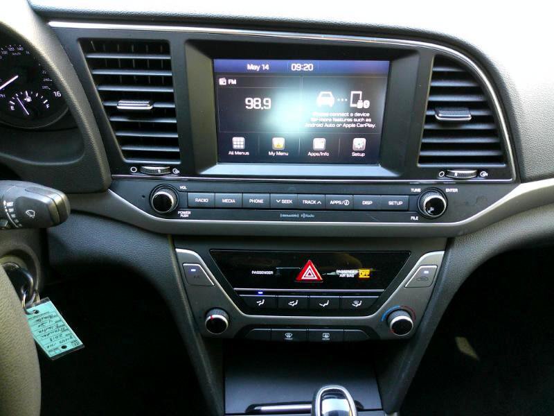 Used 2018 Hyundai Elantra SEL image 16