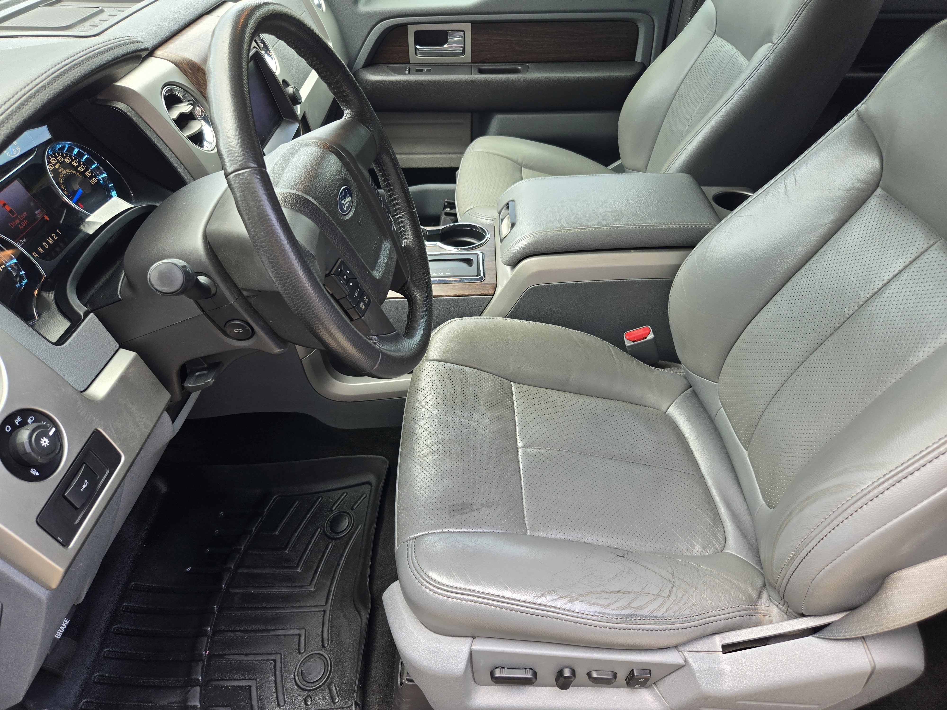 Used 2013 Ford F150 Lariat w/ Luxury Equipment Group image 9