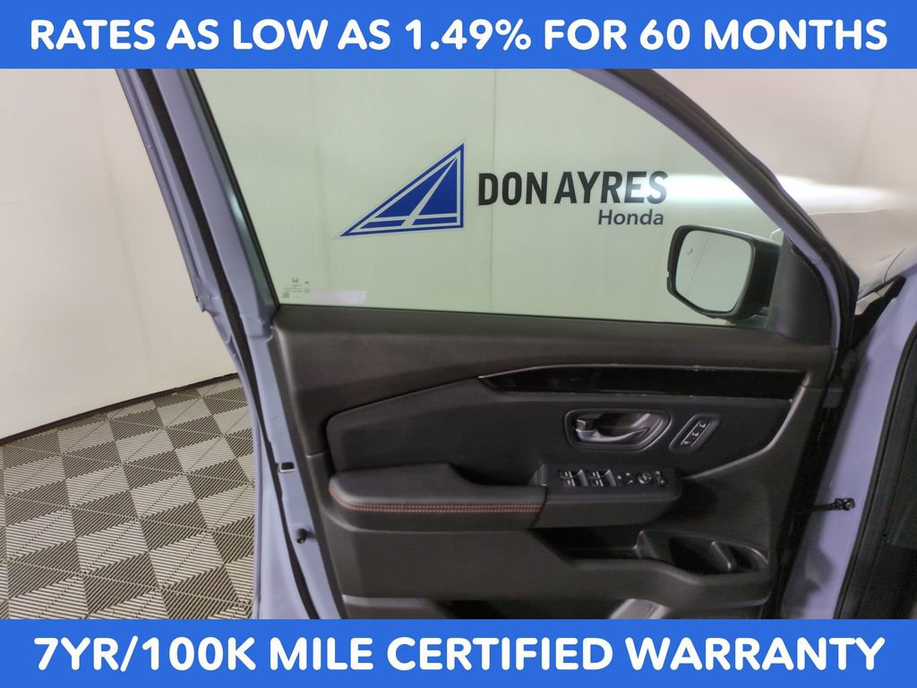 Used 2024 Honda Pilot TrailSport image 10
