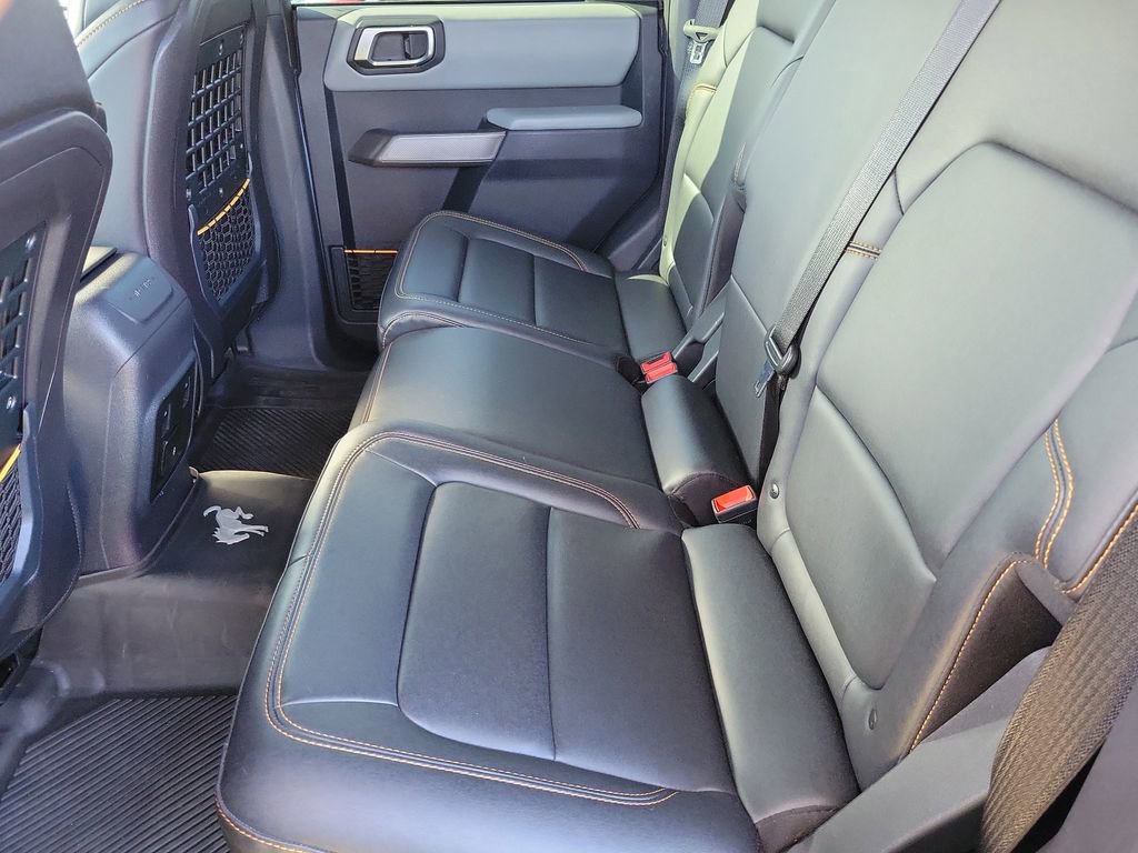 Used 2022 Ford Bronco Badlands w/ Sasquatch Package image 12