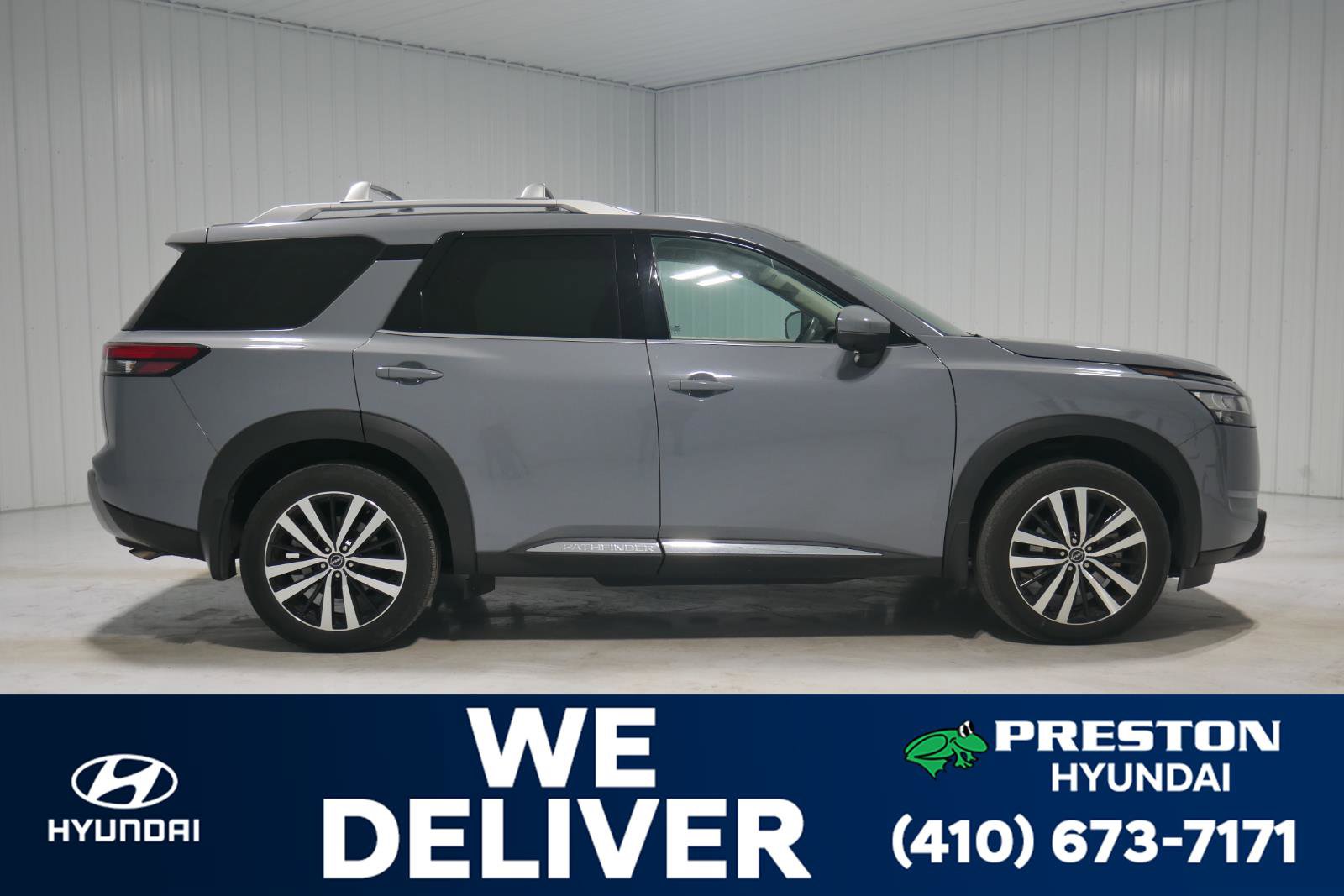 Used 2023 Nissan Pathfinder Platinum image 4