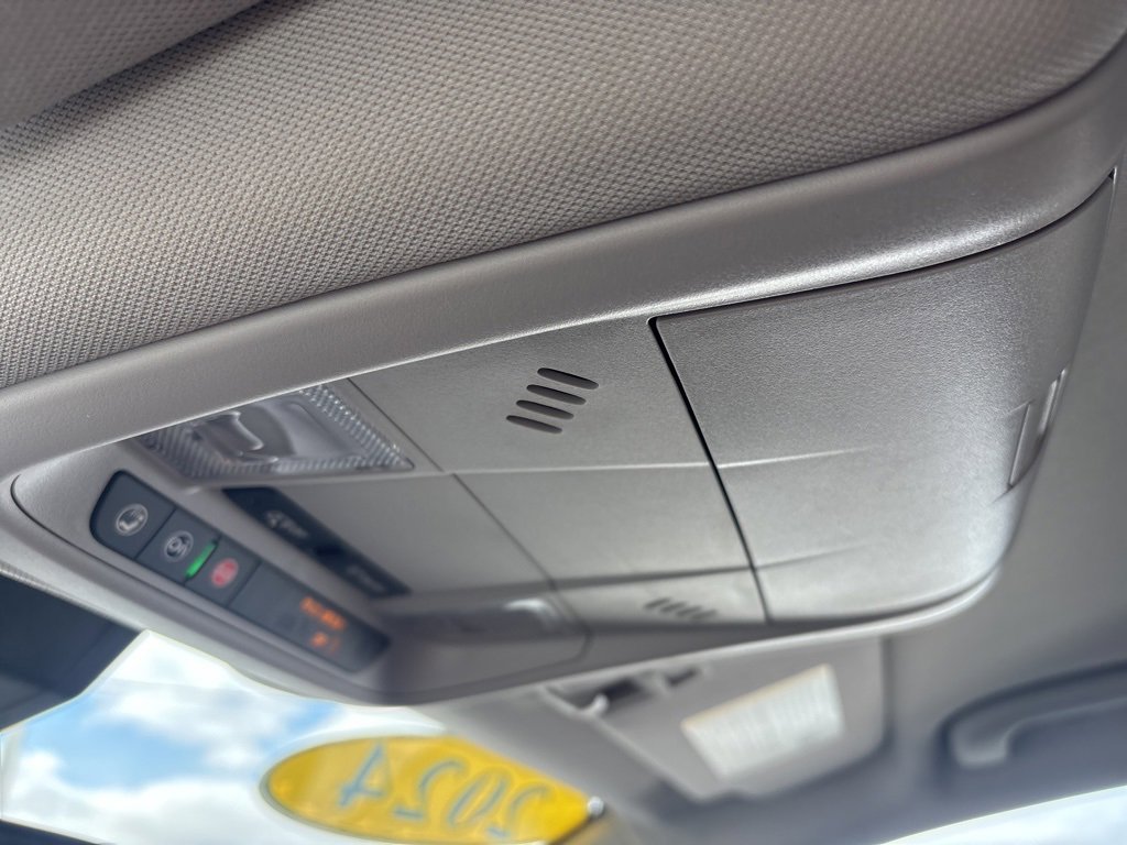 Used 2024 Chevrolet Equinox LT w/ LPO, Floor Liner Package image 27