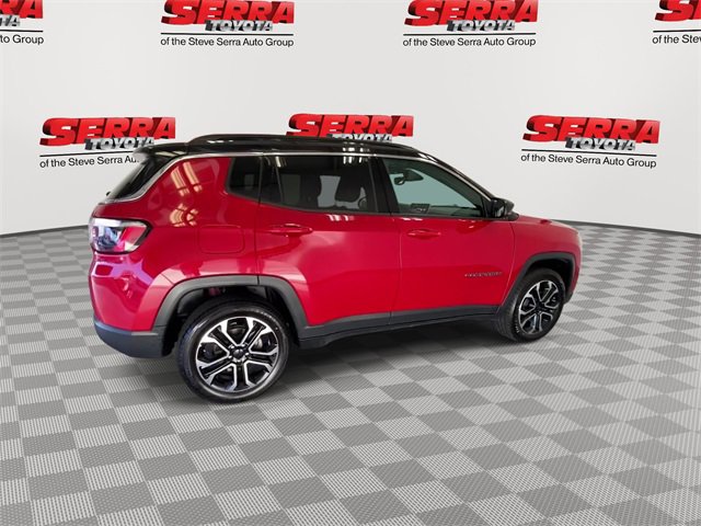 Used 2023 Jeep Compass Limited image 9