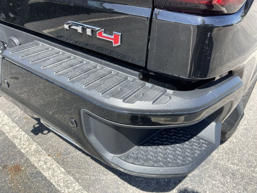 Used 2023 GMC Sierra 1500 AT4 w/ AT4 Preferred Package AWD/4WD image 8