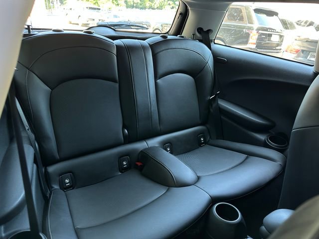 Used 2020 MINI Cooper 2-Door Hardtop w/ Storage Package image 25