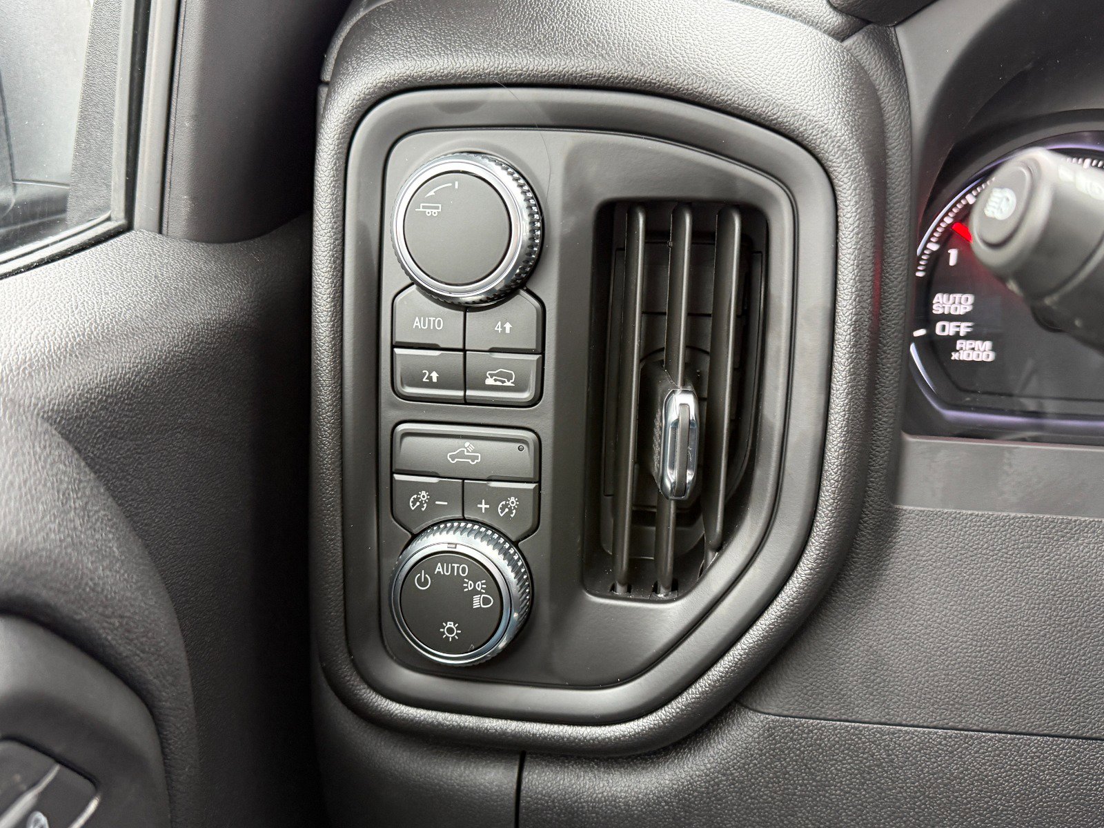 New 2026 GMC Sierra 1500 Pro AWD/4WD image 22