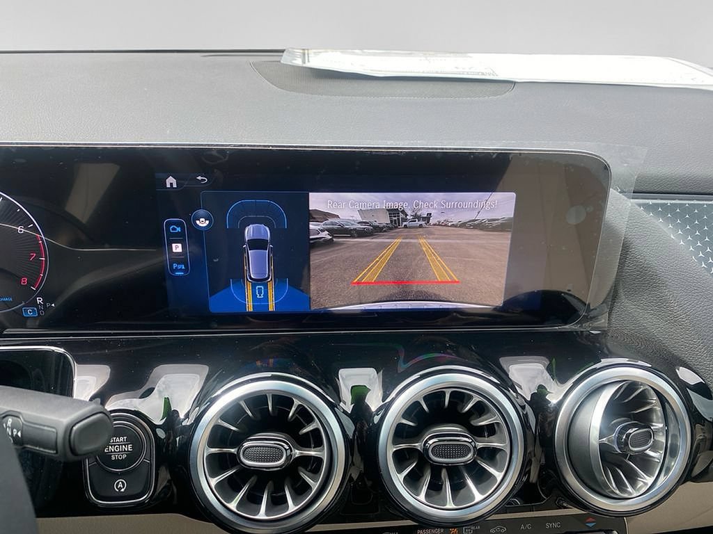New 2025 Mercedes-Benz GLA 250 image 17