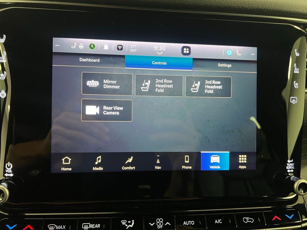 Used 2024 Jeep Wagoneer L Series II w/ Premium Group I image 42