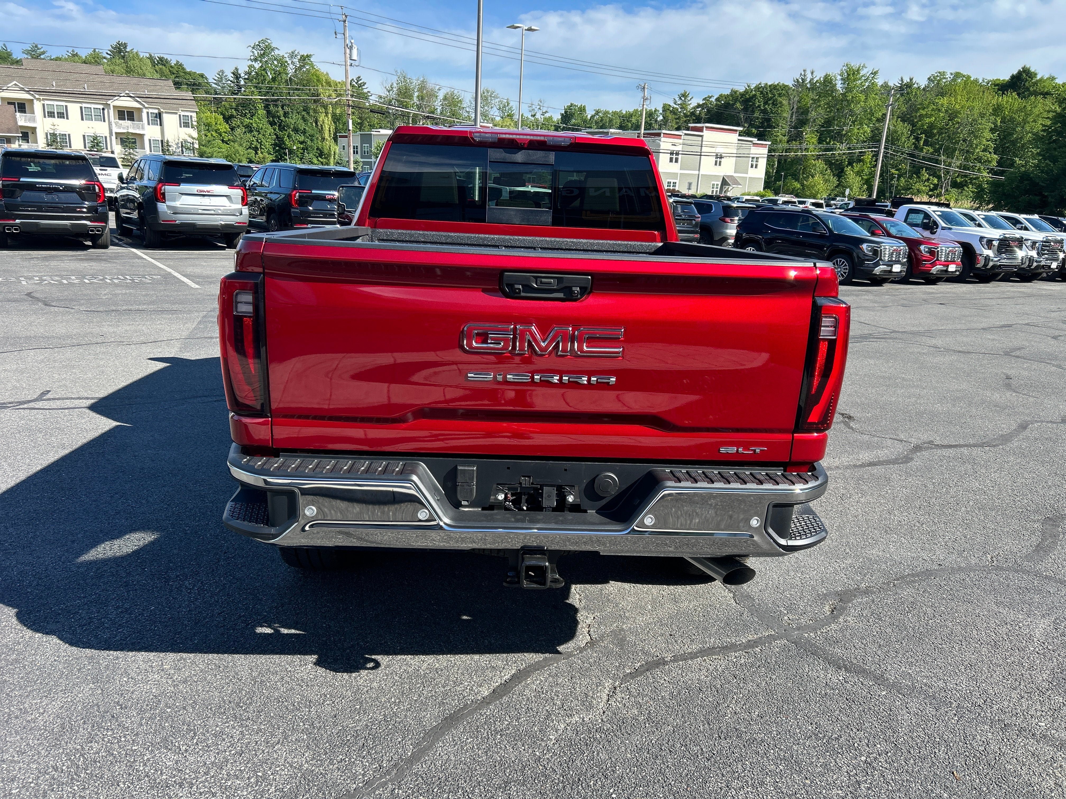 New 2026 GMC Sierra 2500 SLT w/ SLT Premium Package AWD/4WD image 10