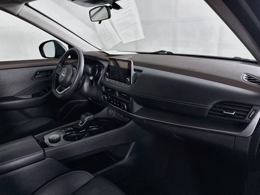 Used 2023 Nissan Rogue S AWD/4WD image 35
