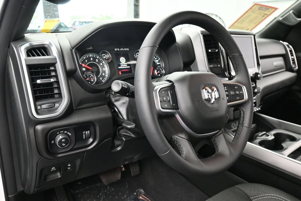 Used 2025 RAM 1500 Big Horn AWD/4WD image 15