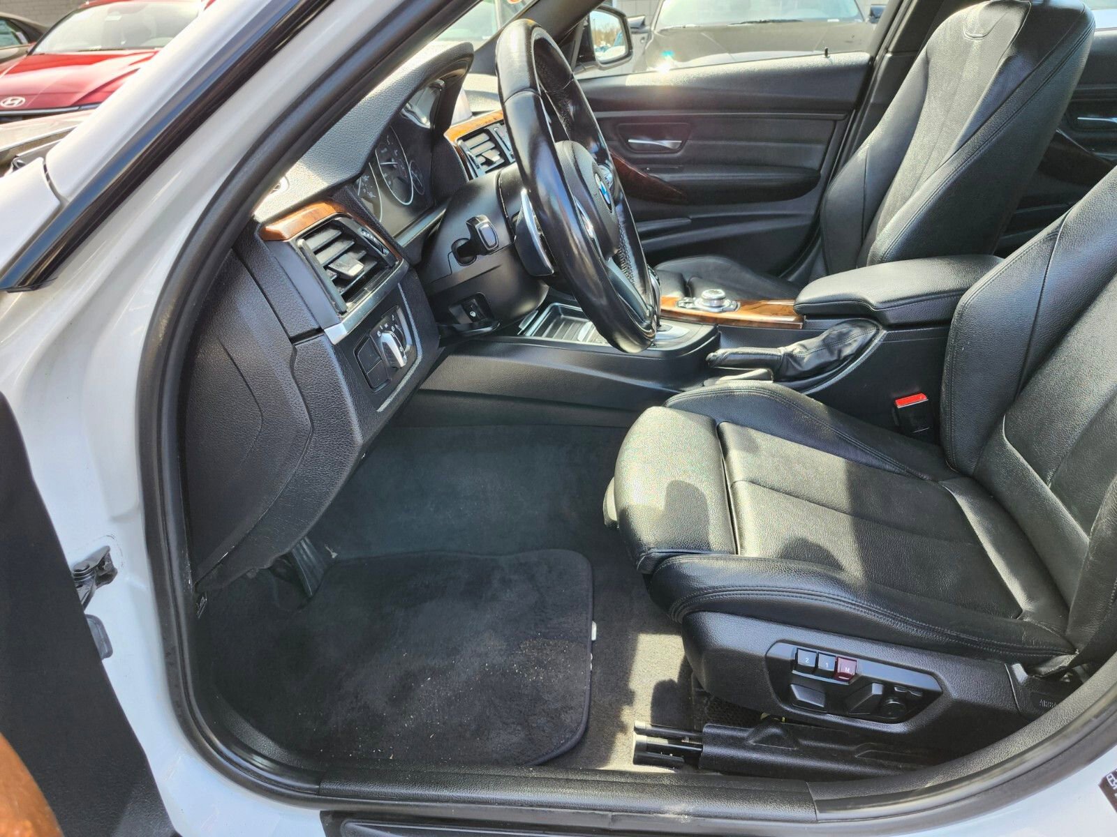 Used 2013 BMW 335i xDrive Sedan image 18