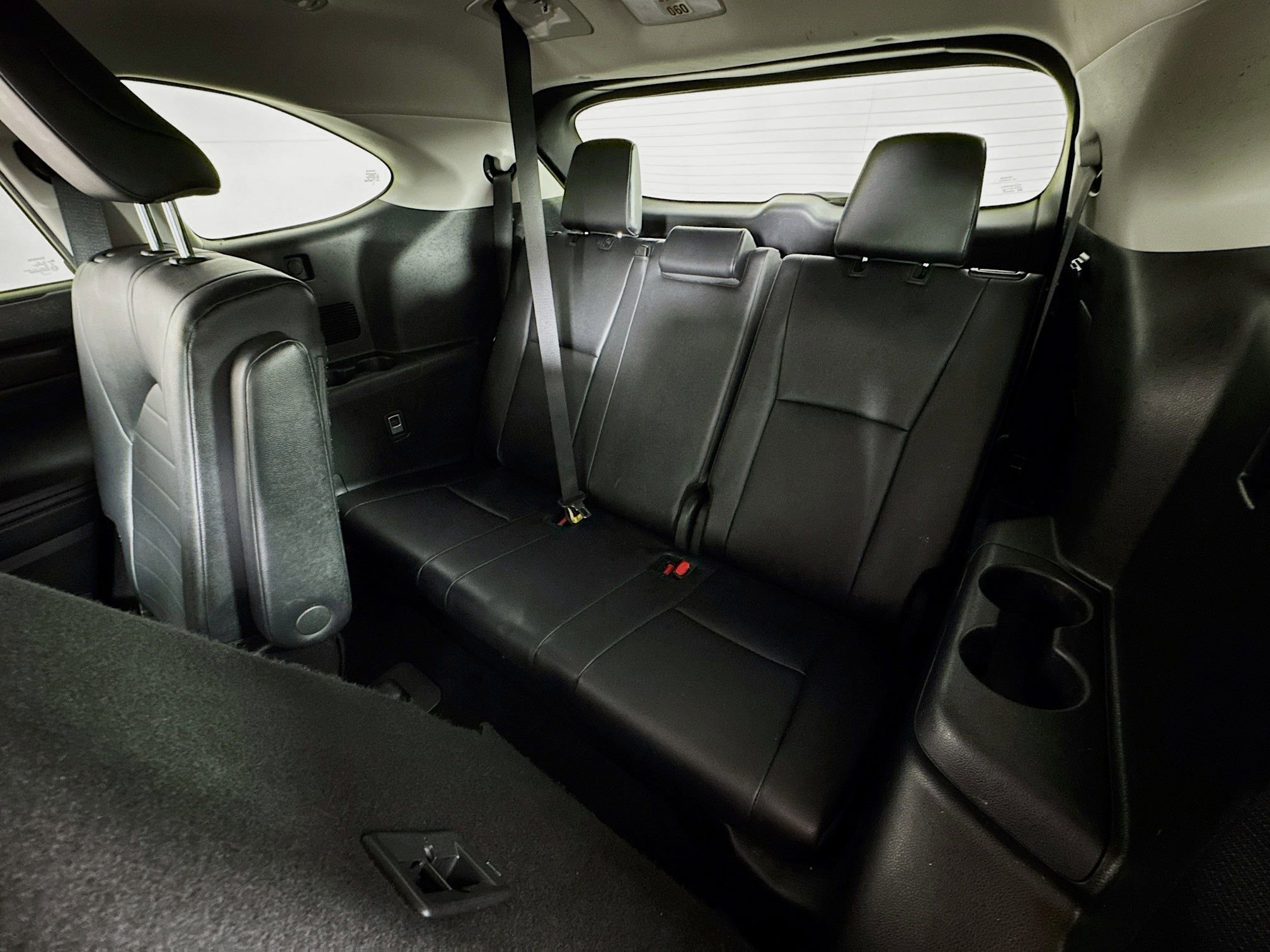 Certified 2024 Toyota Highlander Limited image 23