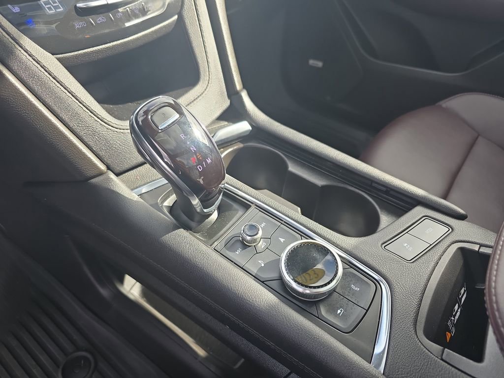 Used 2023 Cadillac XT6 Premium Luxury w/ Technology Package AWD/4WD image 24