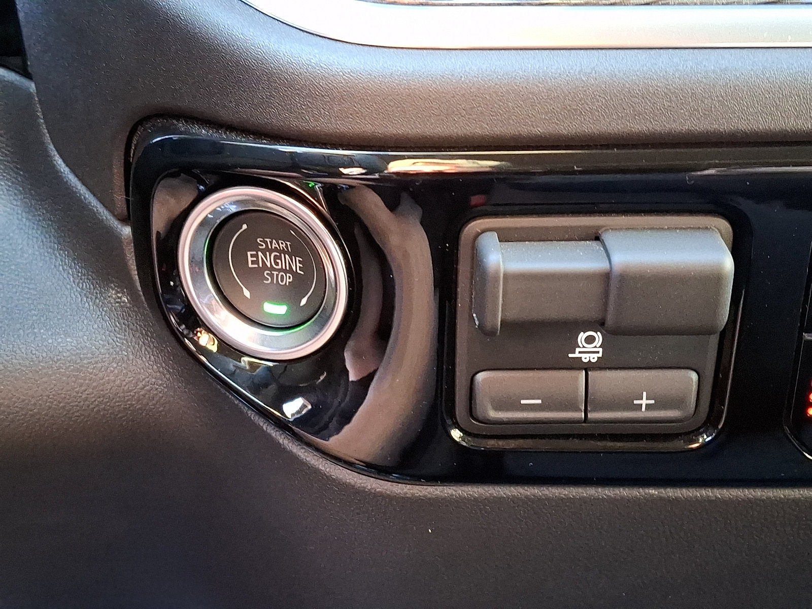 Certified 2026 GMC Sierra 1500 Elevation AWD/4WD image 24