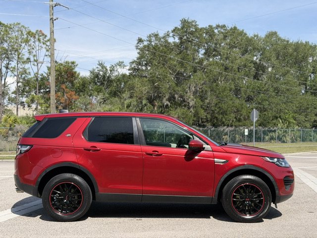 Used 2019 Land Rover Discovery Sport SE AWD/4WD image 6