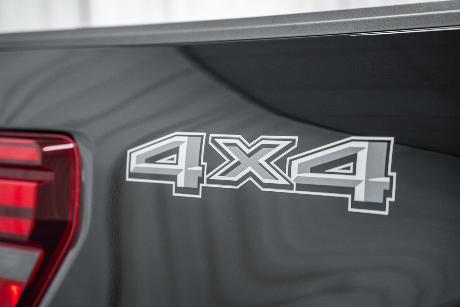 Certified 2025 Ford F150 Lariat w/ Equipment Group 502A High image 19