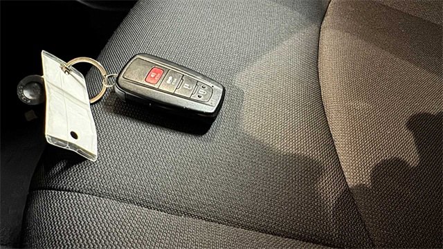 Used 2020 Toyota Corolla LE image 29