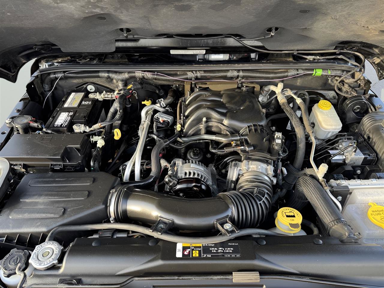 Used 2018 Jeep Wrangler Unlimited Sport S image 25