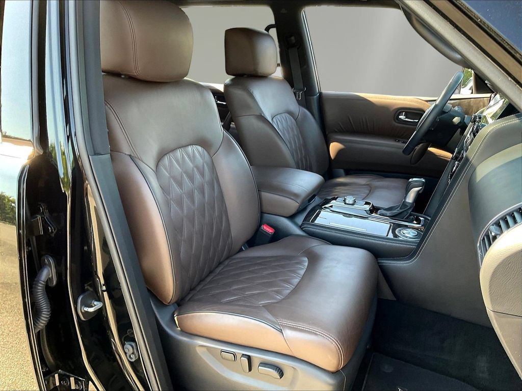 Used 2022 Nissan Armada Platinum w/ Captain's Chairs Package RWD image 32
