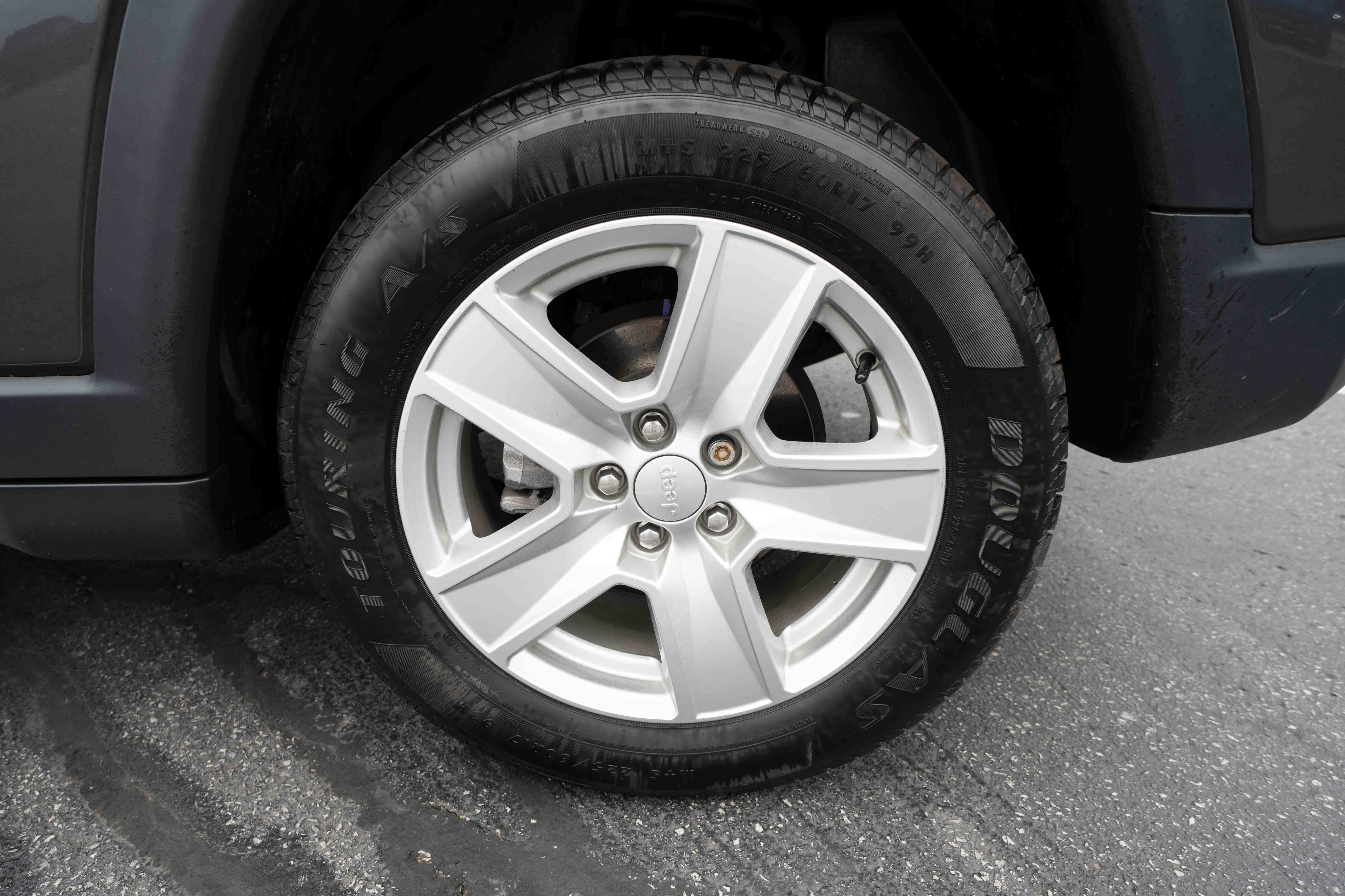 Used 2022 Jeep Compass Latitude w/ Sun and Sound Group FWD image 29