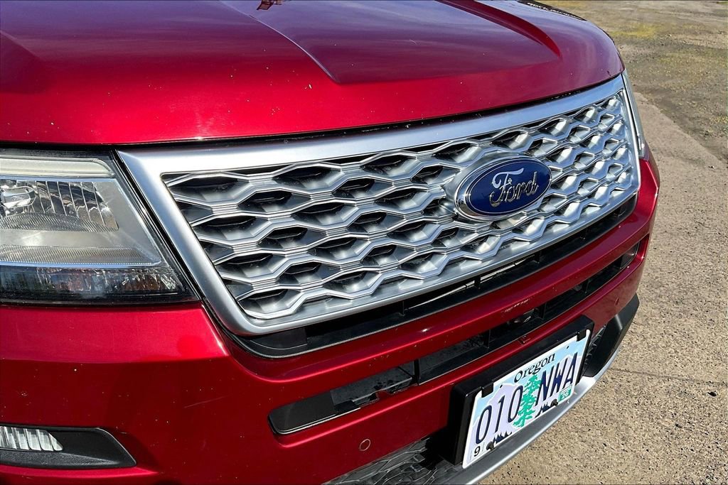 Used 2017 Ford Explorer Platinum AWD/4WD image 32