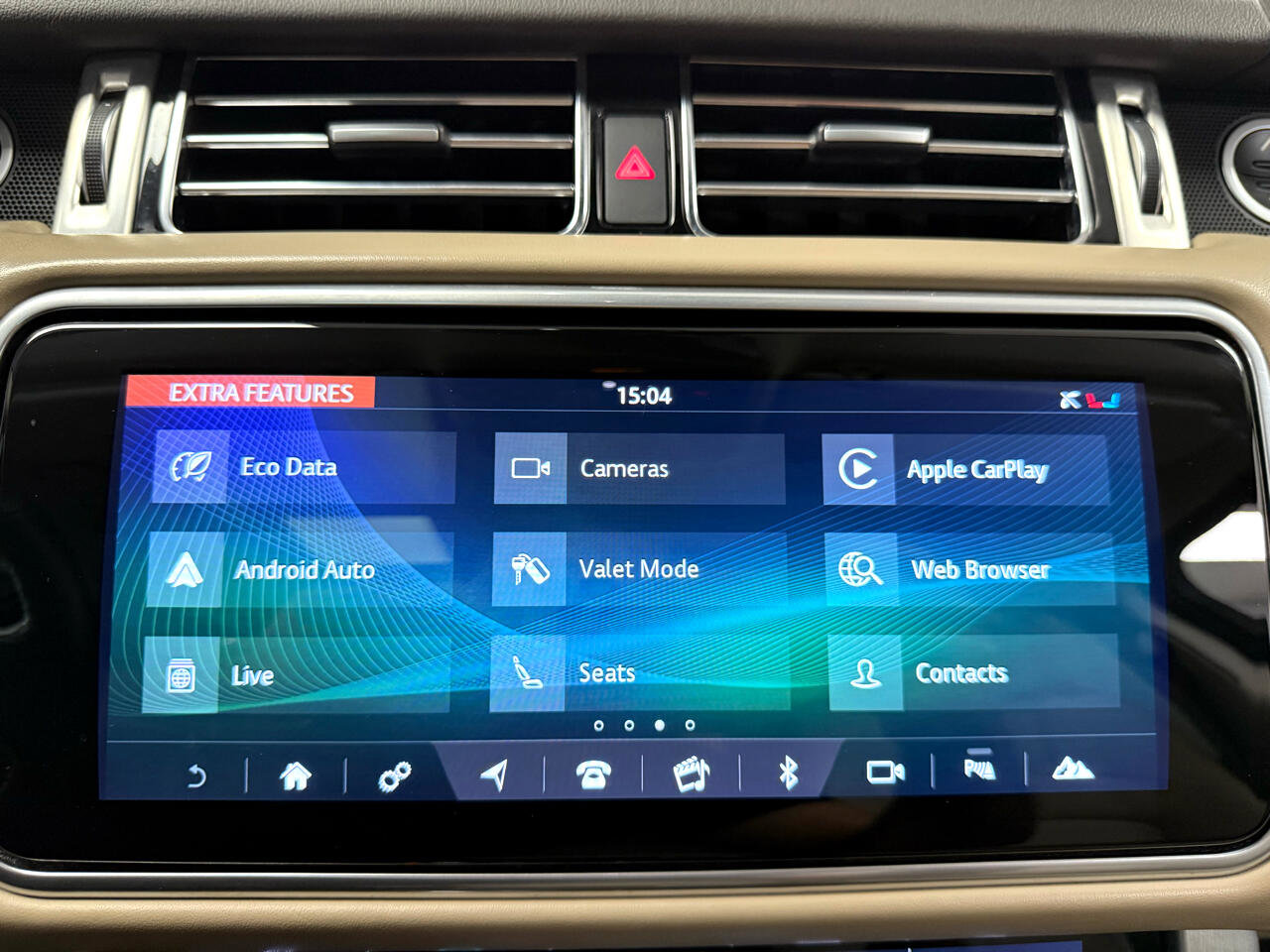 Used 2020 Land Rover Range Rover HSE image 17