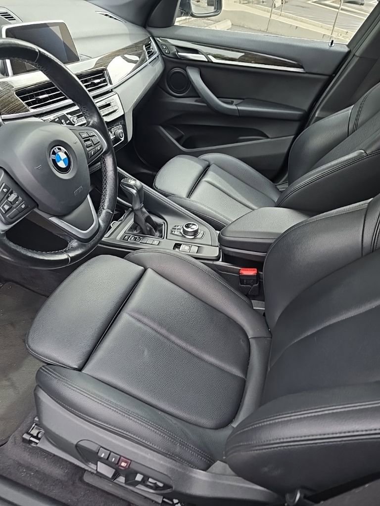 Used 2018 BMW X1 xDrive28i image 3