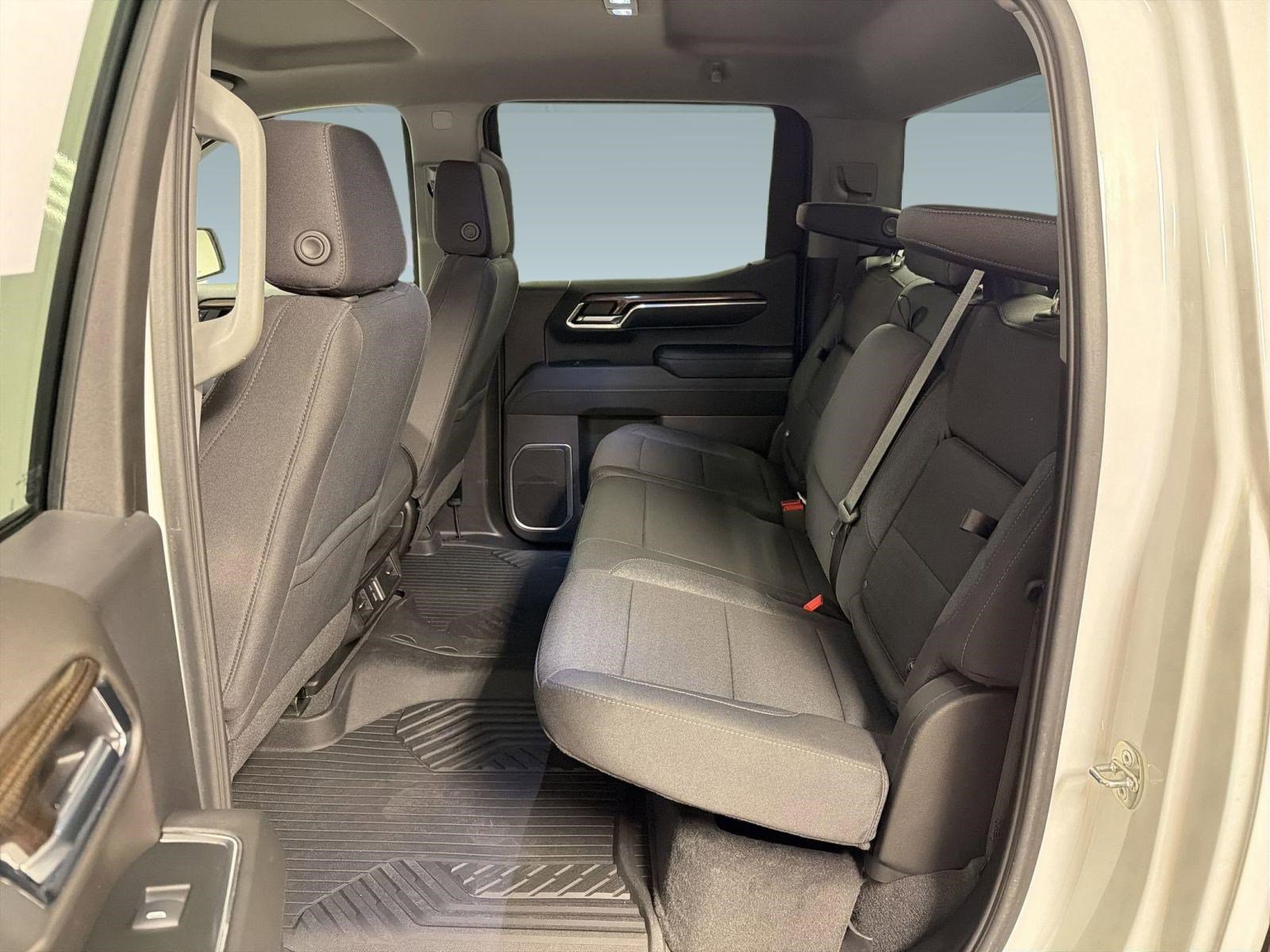 Used 2023 Chevrolet Silverado 1500 RST image 14