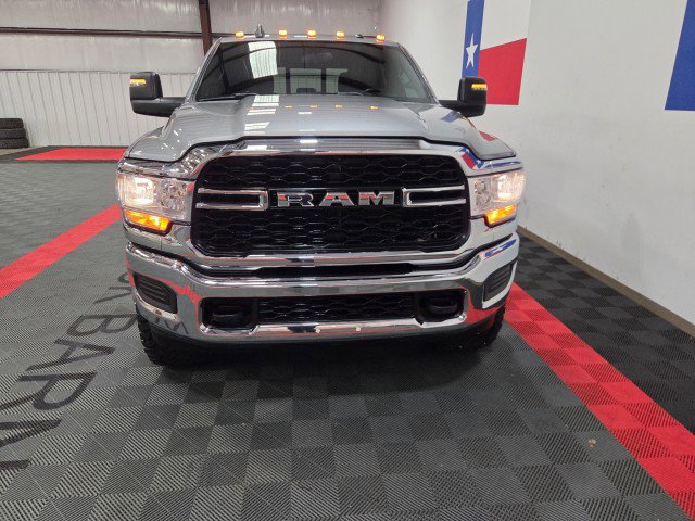 Used 2024 RAM 3500 Tradesman w/ Chrome Appearance Group image 16